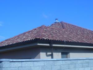 Detail strechy domu - Strešná krytina Mediterran Coppo Ferrara.